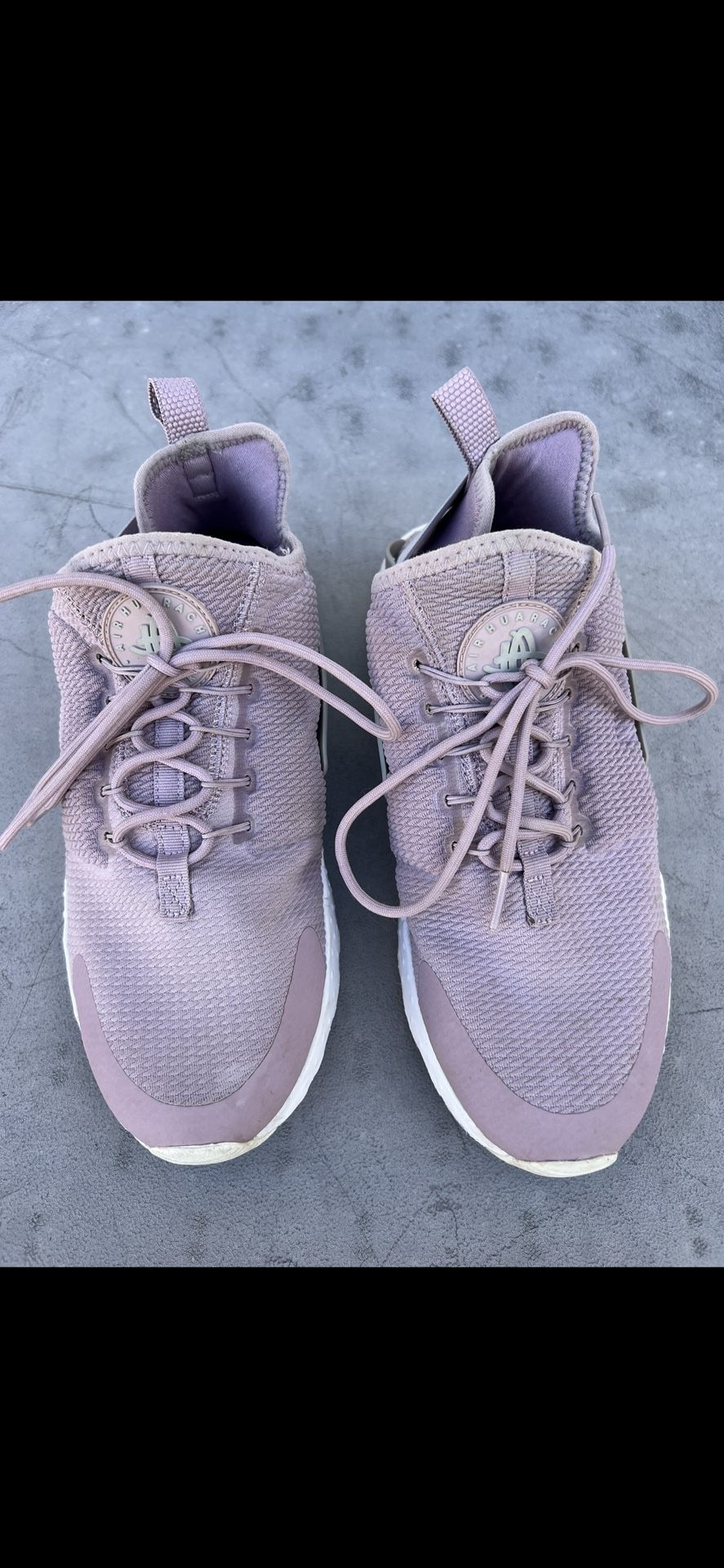 NIKE Air Huarache Running Sneakers, Size 8.5