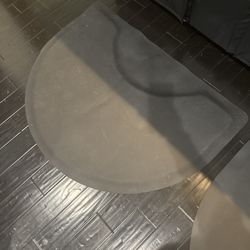 Salon Anti-Fatigue Mats (Semi-Circle) — 3 Available