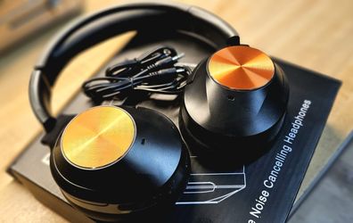 Active Noise Cancelling Headphones
