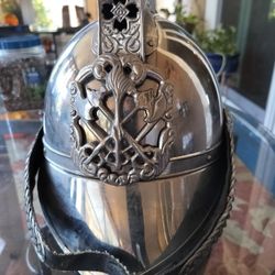 English Helmet 
