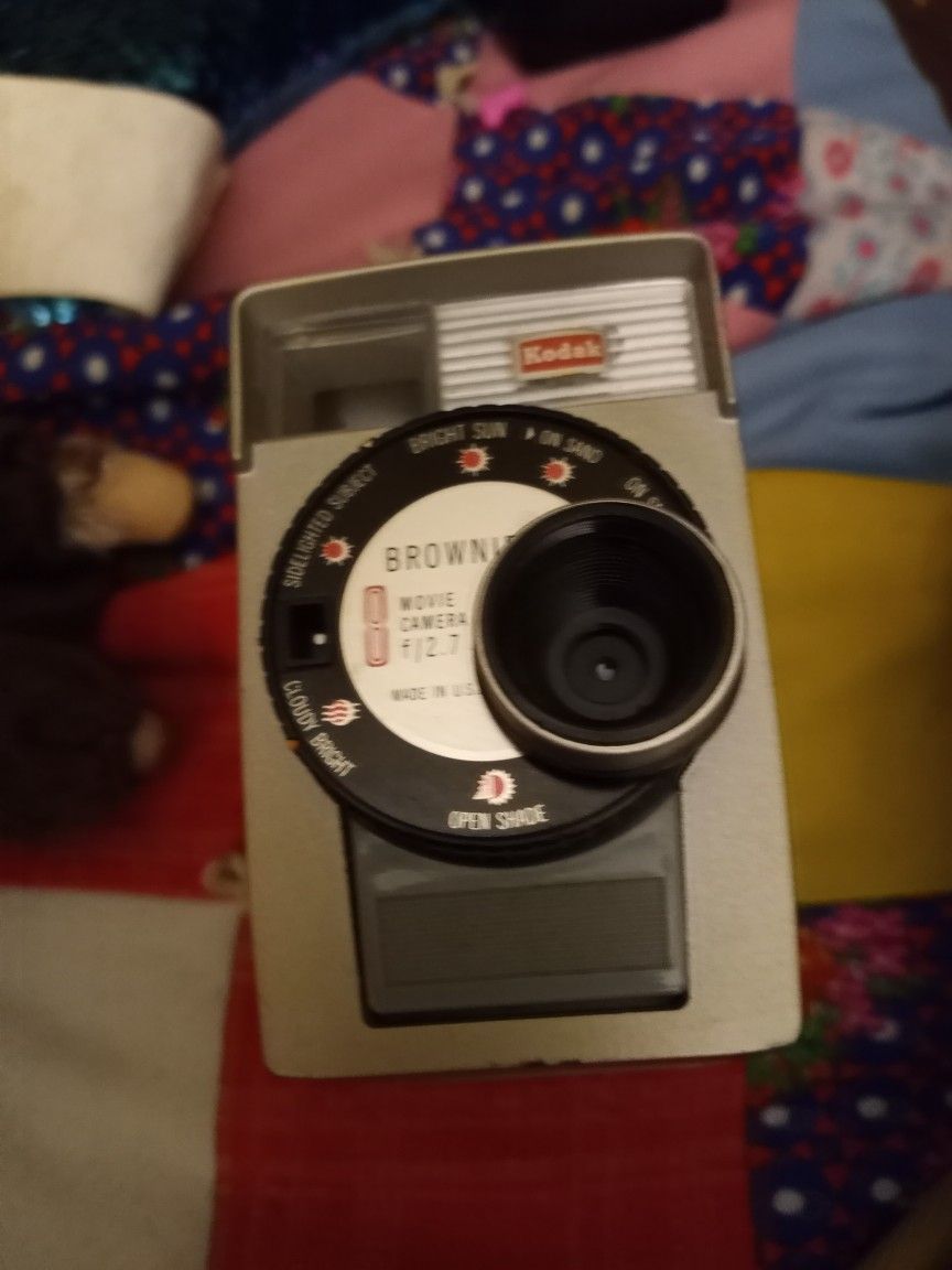Kodak Brownie 8 Movie Camera 1960's 