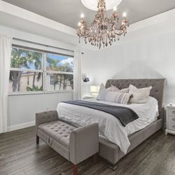 King Grey Tufted Upholstered Bed Frame & Matching Bench