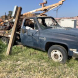 1986 Chevy Flatbed For Parts 