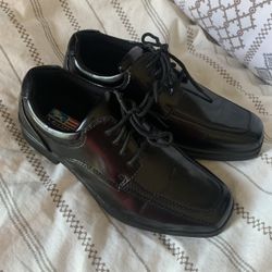 Black Shoes For Boys Size 4