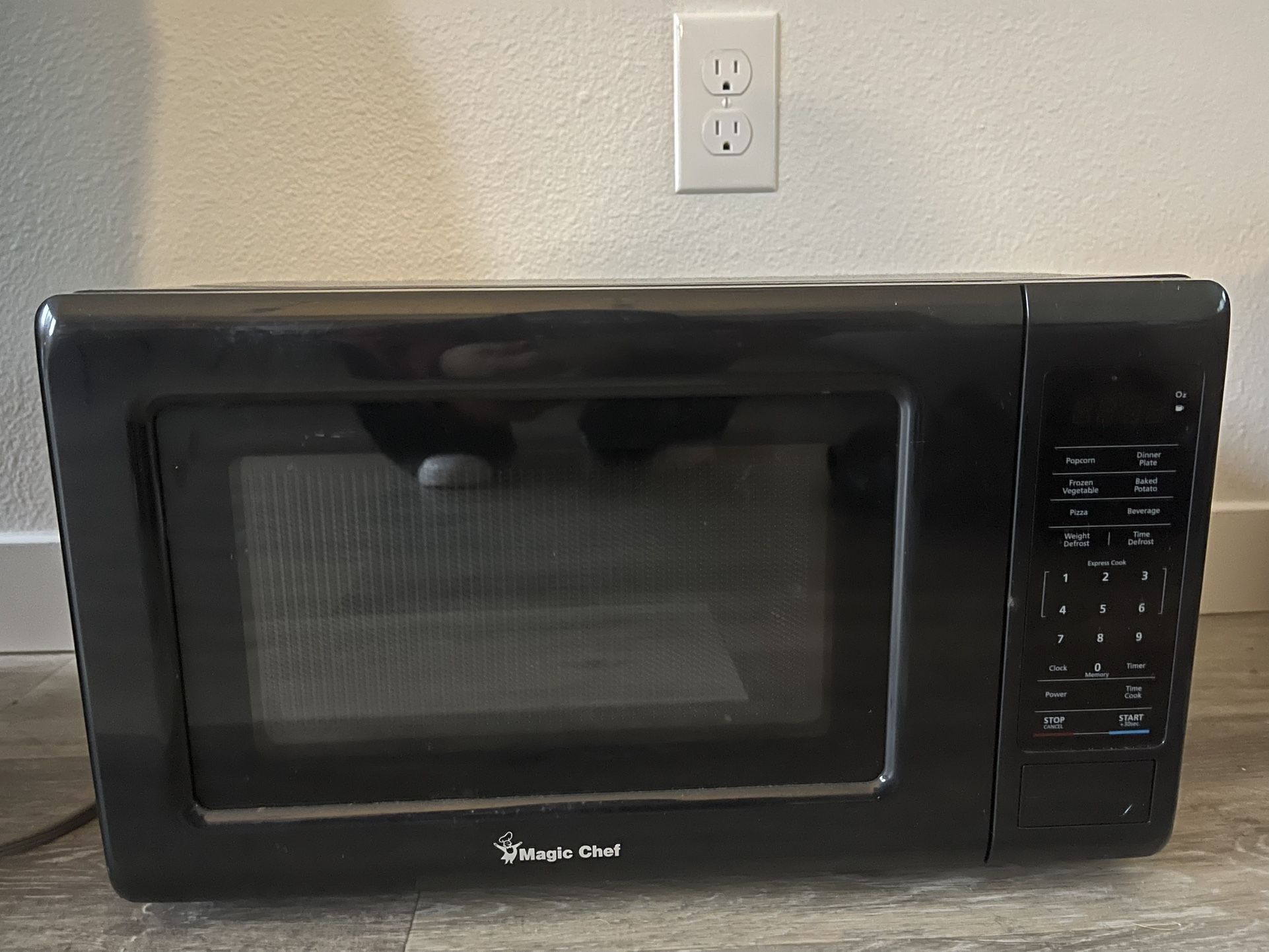Magic chef mini microwave 