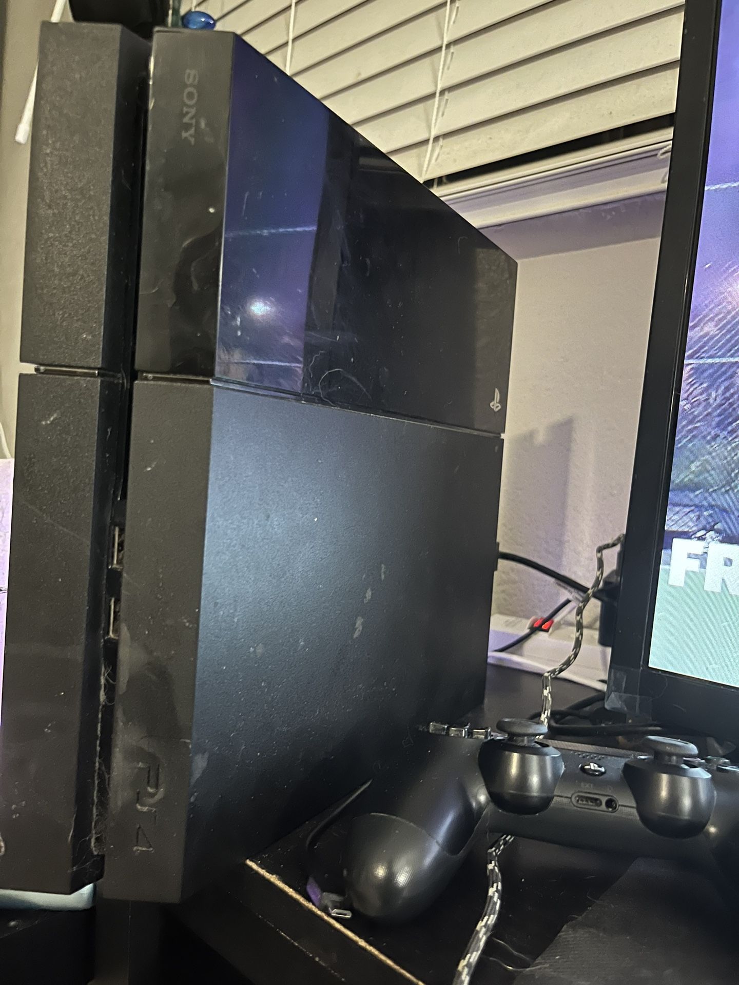 PS4