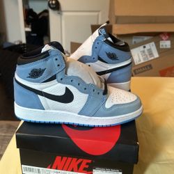 University Blue Jordan One 