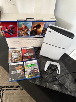 PS5 Console Bundle – 4 Games, Controller & Box