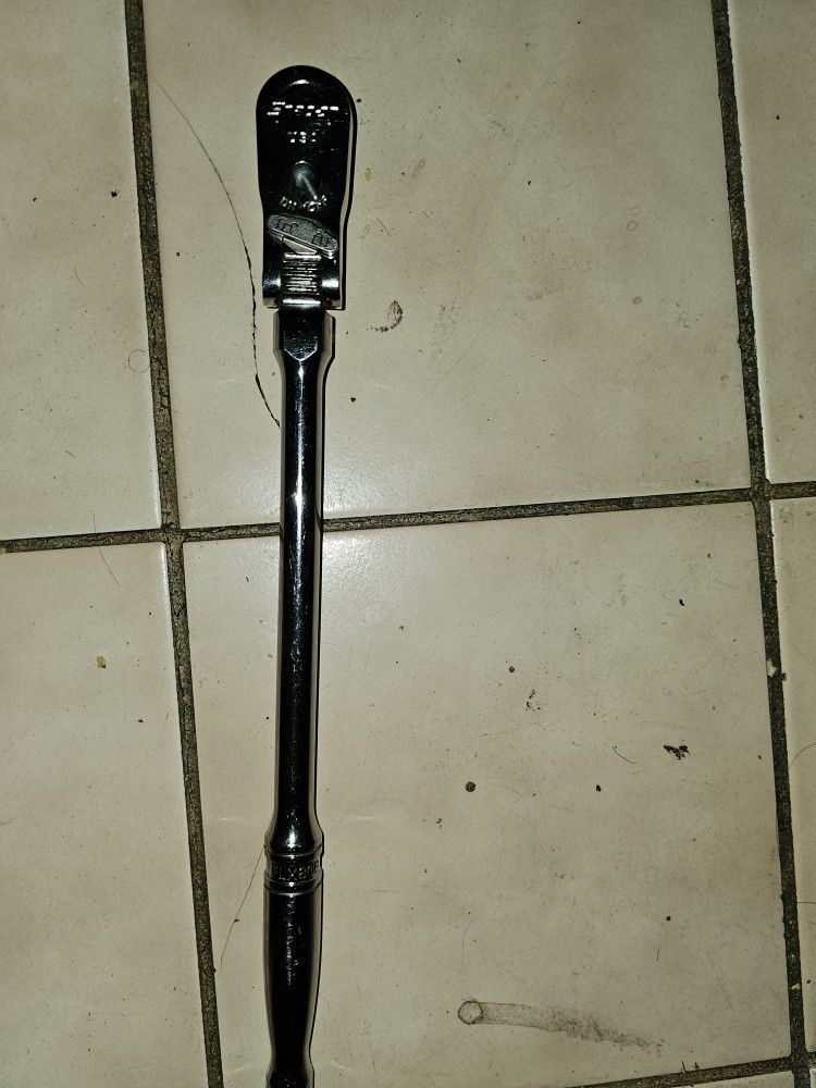 flx80b snap on flex head , bought 2 weeks ago hardly used