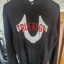 Sweatshirt.