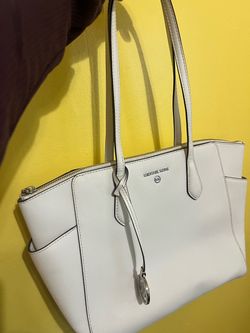 Michael Korda woman bag white