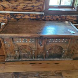 ANTIQUE HAND PAINTED CHEST