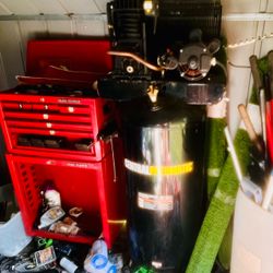 Central Pneumatic Vertical Air Compressor 60gal/5hp/165psi