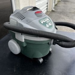 4 Gallon 4.5 HP Mini Shop Vac Vacuum Cleaner! Works great! 