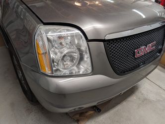07-14 GMC Yukon Chrome Head Lights