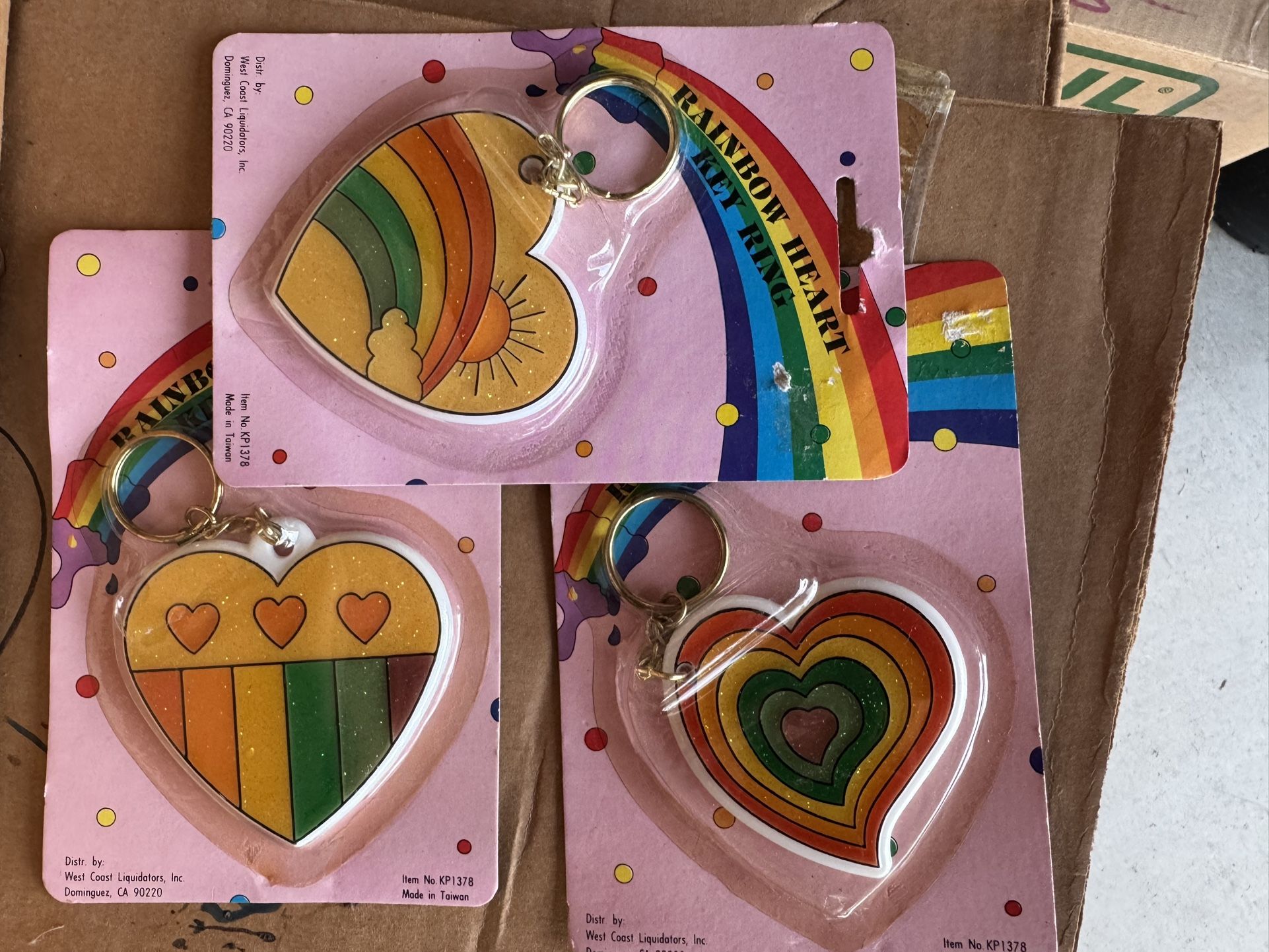 Brand New 3 Pack Heart/rainbow Keychain