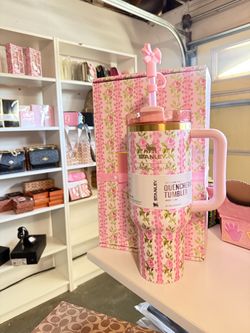 Stately cups