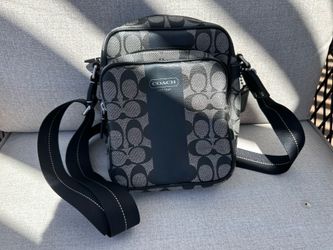 New Coach Messenger/Crossbody Bag w Tags