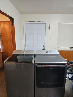 MAYTAG STAINLESS STEEL WASHER AND DRYER SET BOTH ELECTRIC XL CAPACITY 5.3 CU DELIVERY AVAILABLE FOR EXTRA FEE
