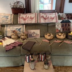 Primitive Decor