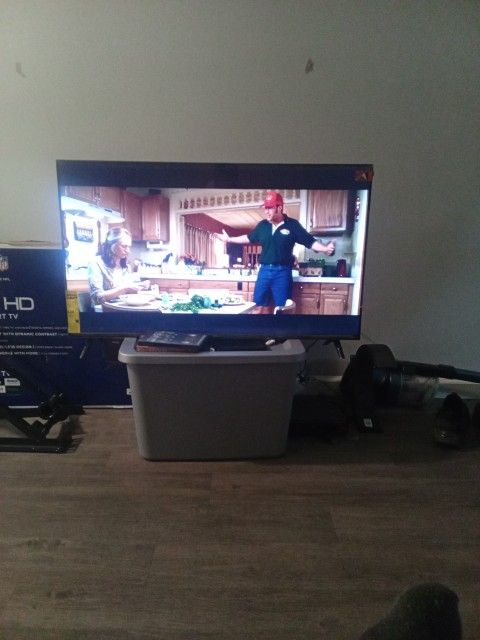 43 Inch Roku Smart TV With Remote