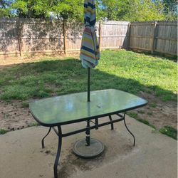 Outdoor Table & Umbrella 