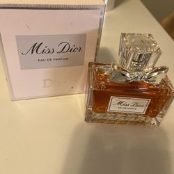 Miss Dior Perfume 