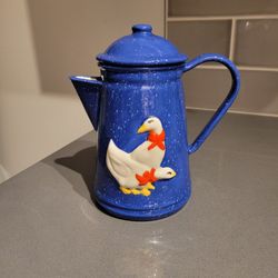 Vintage 1985 Decorative Kettle Geese W/ Red Scarves, Blue & Speckled Ceramic