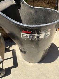 Catchy trash can