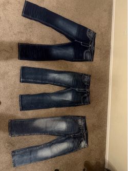 True Luck Jeans all around 32 waist fit the same and same length