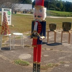 New 2 ,5 Feet Light Up Nutcracker 50 Each High Quality Masterpiece Very Detailed 