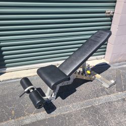 Hoist adjustable bench 