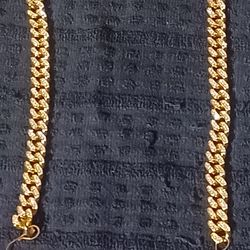 FASHION CUBAN LINK GOLD PLATED, 7 INCH, 15MM, 39GRAMS, NEW ,BLIN BLIN ONLY PICK UP