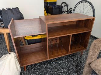 Vinyl record storage table