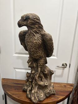 EAGLE STATUE