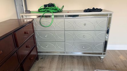 Glam Mirrored Bedroom Furniture Set – 3 Pieces