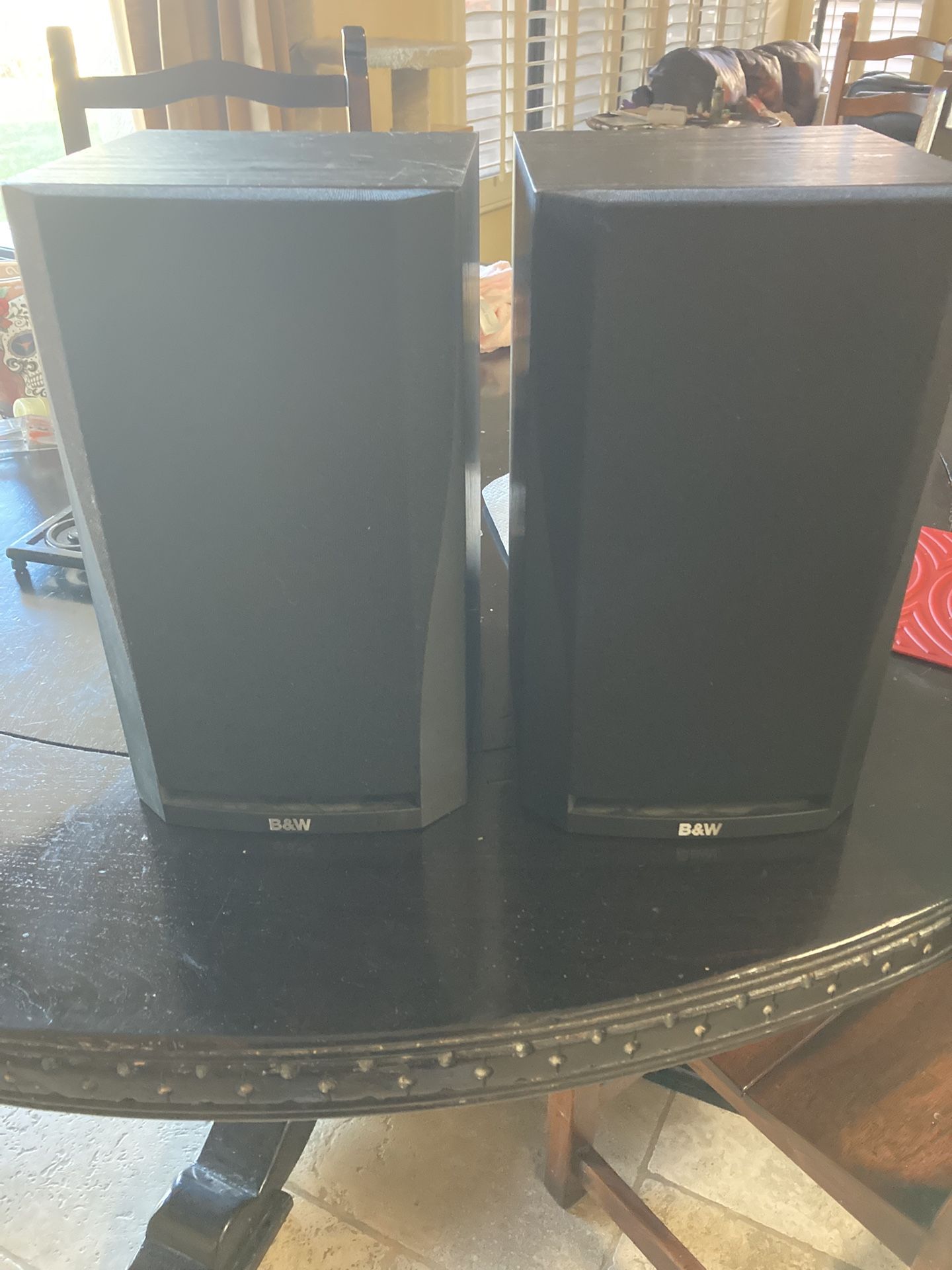 B&W Bowers & Wilkins DM 302 Bookshelf Speakers