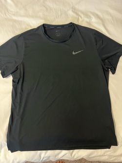 Nike drifit shirt xl men’s $10