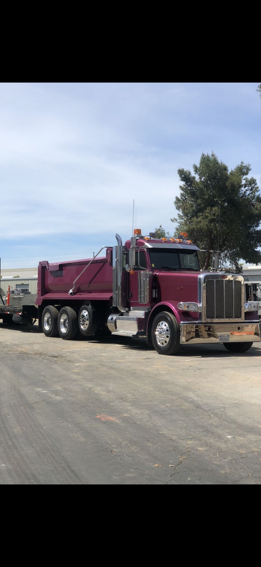 2014 388 Platinum Peterbuilt Super 10 Dump Truck