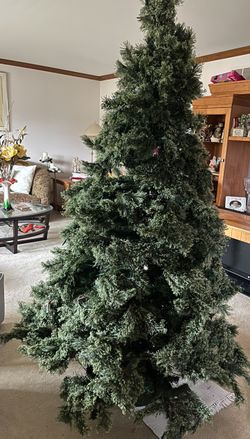 6.5 Full Artificial Christmas Tree 