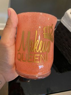 Makeup brush holder