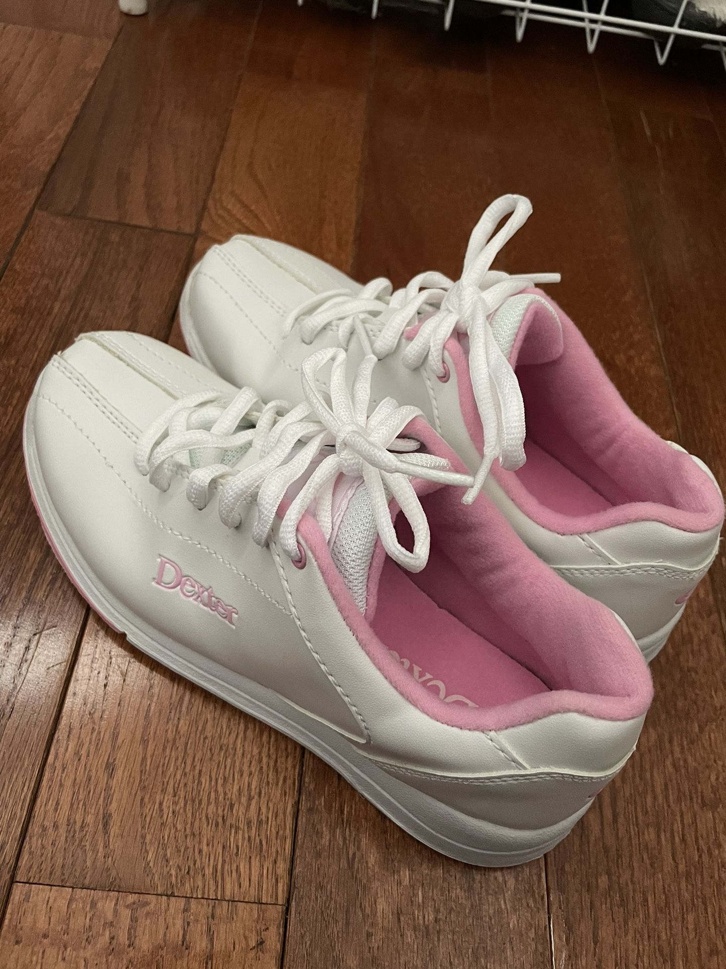 Womens Bowling Shoes Size 5.5 for Sale in Centreville, VA OfferUp