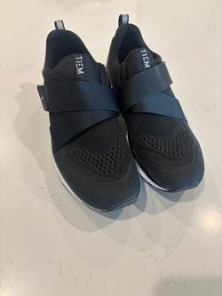 Ladies size 10 Tiem Cycle Shoes