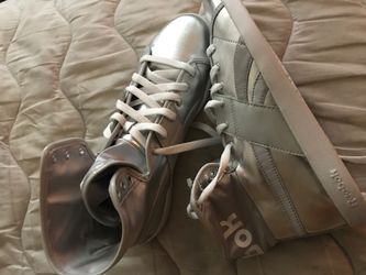 High top Reebok sz9.5