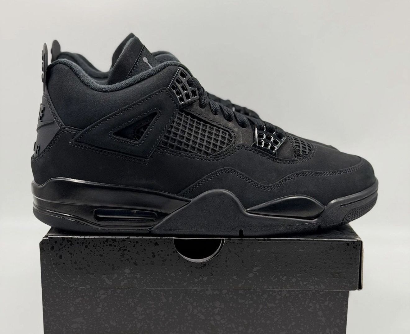 (Brand New/DS) Jordan 4 Black Cat // Size 11.5