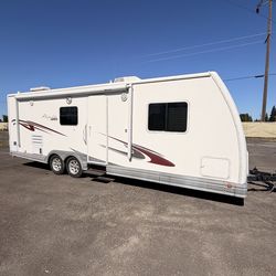 2005 Alpenlite by western RV 28RB Super slide