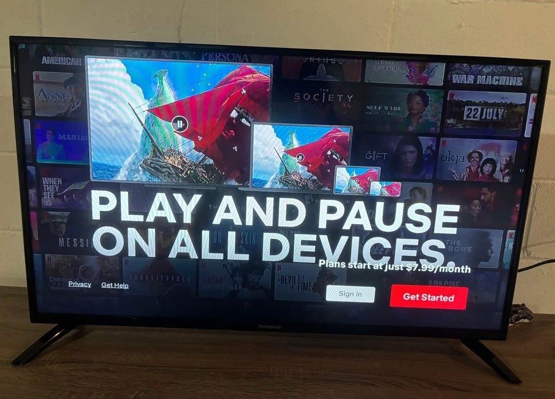 42 Inch Smart Tv W/remote
