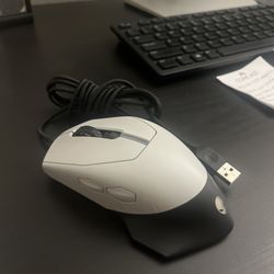 Alienware AW610M Mouse 