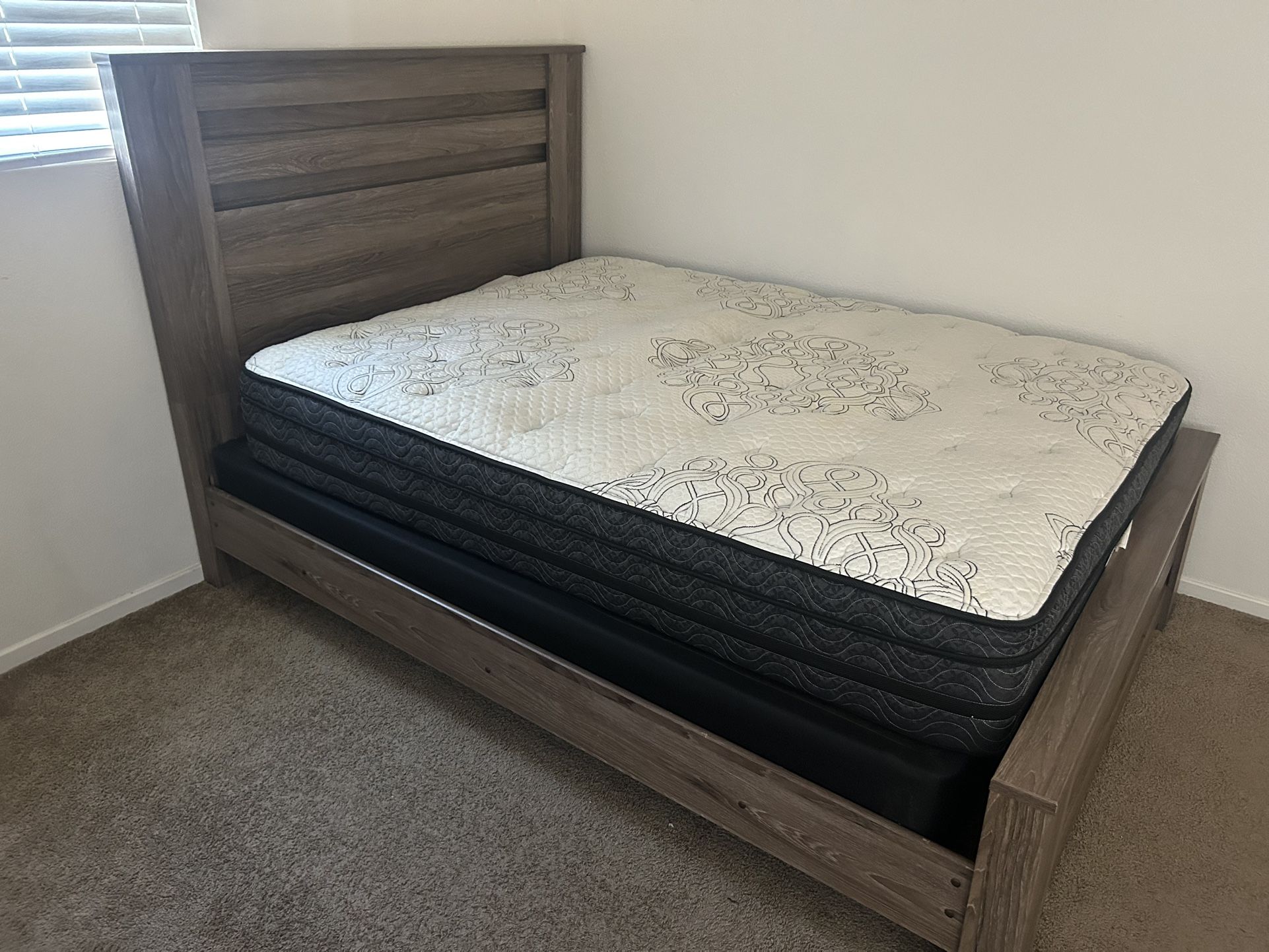 Beds & Dressers