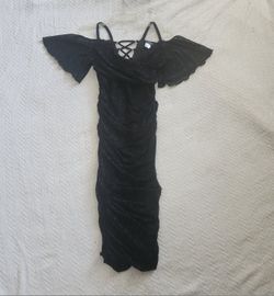 🖤 Venus Off-Shoulder Black Lace Dress – Size XS | Goth / Romantic Vibes ✨